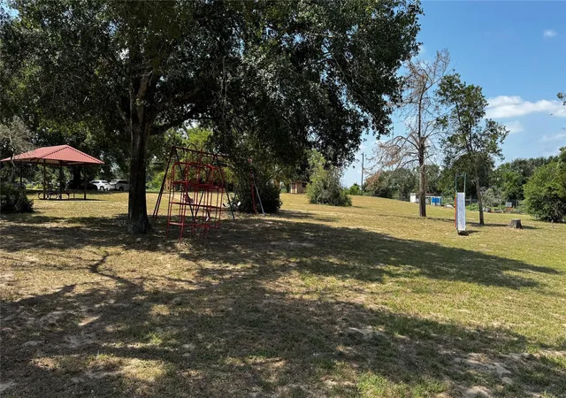 Homes for sale in Bellville, TX | 104 Douglas Dr, Bellville, TX 77418 | MLS# 36301054