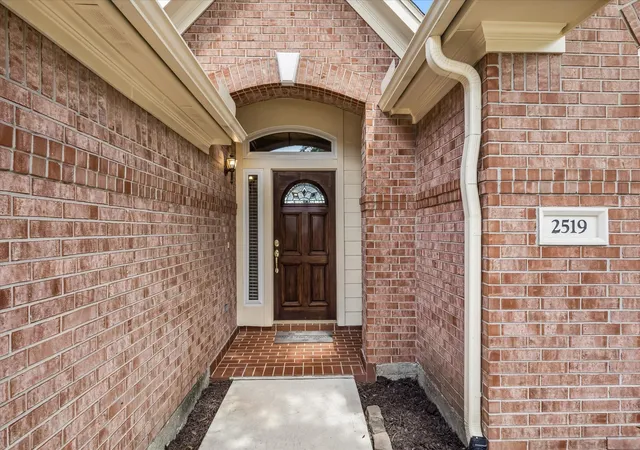 image of 2519 Jasmine Ridge Ct, Houston, TX 77062 | MLS# 14316084