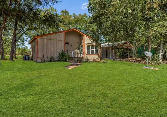 Photo 2 of Single family home for sale at 81 Westlake Rd, Trinity, TX 75862 | MLS# 34974692 | Listing updated on 2026-08-25