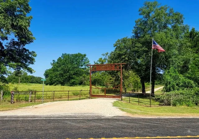 Photo 1 of Land for sale at 26457 Fm 831, Oakwood, TX 75855 | MLS# 74772125 | Listing updated on 2026-08-27