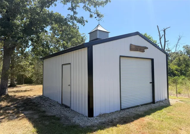 Photo 2 of Land for sale at 26457 Fm 831, Oakwood, TX 75855 | MLS# 74772125 | Listing updated on 2026-08-27