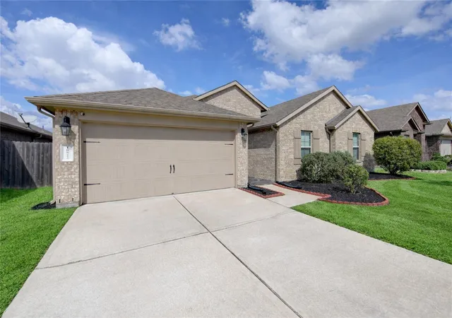 Photo 2 of Single family home for sale at 18522 Anderwood Forest Dr, Richmond, TX 77407 | MLS# 23468934 | Listing updated on 2026-09-05