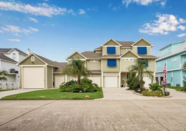 Photo 3 of Single family home for sale at 1522 Windsong Way, Galveston, TX 77554 | MLS# 29624221 | Listing updated on 2026-10-07