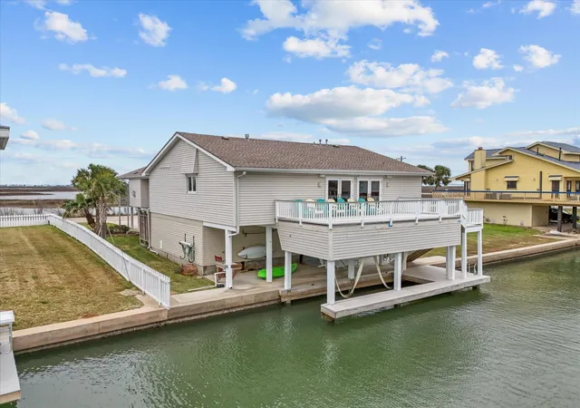 Homes for sale in Jamaica Beach, TX | 4231 Jolly Roger Road, Jamaica Beach, TX 77554 | MLS# 77555432