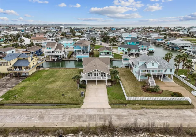 Homes for sale in Jamaica Beach, TX | 4231 Jolly Roger Road, Jamaica Beach, TX 77554 | MLS# 77555432