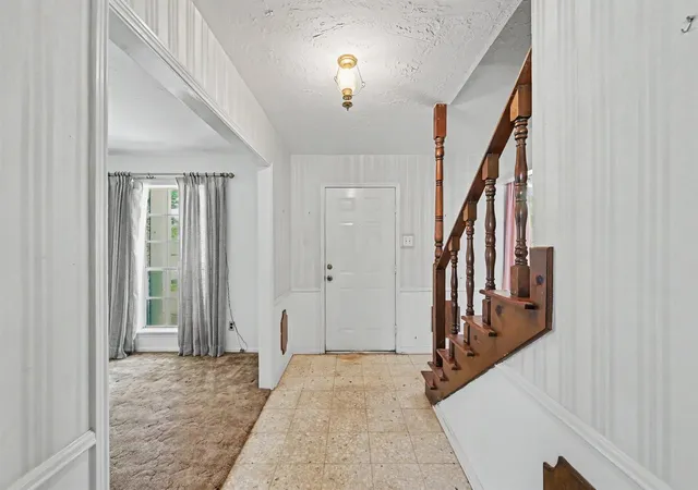 Photo 3 of Single family home for sale at 28902 Holly Hill Dr, Shenandoah, TX 77381 | MLS# 83768215 | Listing updated on 2026-09-14