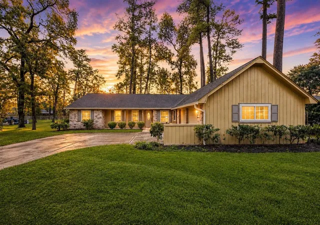 1st image of 714 Golden Bear Ln, Kingwood, TX 77339 | MLS# 83329849