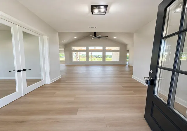 4th image of 18803 Serene Water Dr, Montgomery, TX 77356 | MLS# 37693352