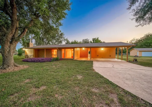 Photo 2 of Single family home for sale at 14438 Hwy 36, Needville, TX 77461 | MLS# 70229447 | Listing updated on 2026-09-15