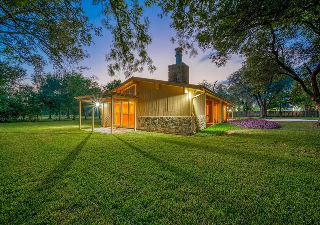 Photo 4 of Single family home for sale at 14438 Hwy 36, Needville, TX 77461 | MLS# 70229447 | Listing updated on 2026-09-15