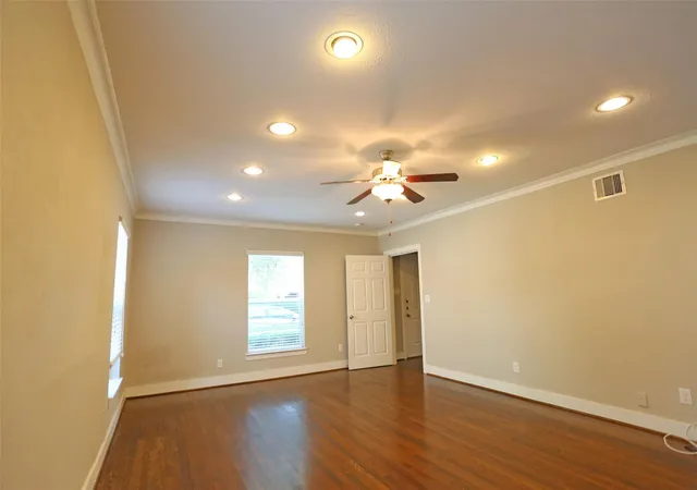 3rd image of 1914 Branard St, Houston, TX 77098 | MLS# 40657417