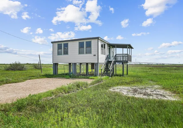 Homes for sale in Surfside Beach, TX | 714 Caisson St, Surfside Beach, TX 77541 | MLS# 52344253