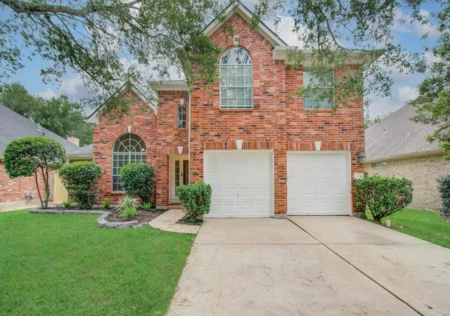 3rd image of 6801 Paigetree Ln, Pearland, TX 77584 | MLS# 2777000