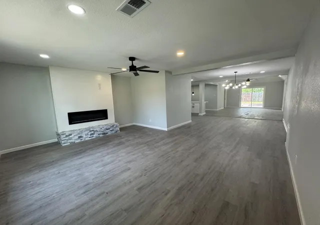 Photo 3 of Single family home for sale at 6407 Sandy Oaks Dr, Houston, TX 77050 | MLS# 57245815 | Listing updated on 2026-09-07