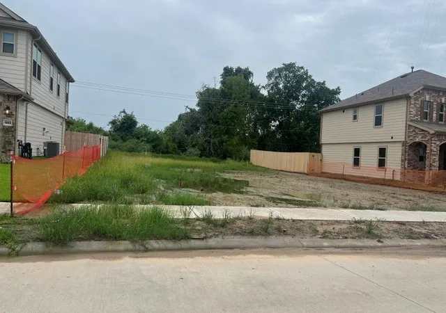 1st image of 1818 Livadero Ln, Fresno, TX 77545 | MLS# 20941539
