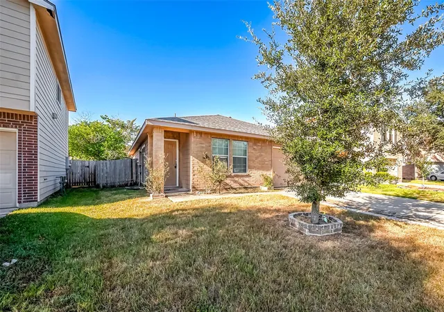Photo 3 of Single family home for sale at 20343 Pioneer Ridge Dr, Cypress, TX 77433 | MLS# 28491912 | Listing updated on 2026-09-22