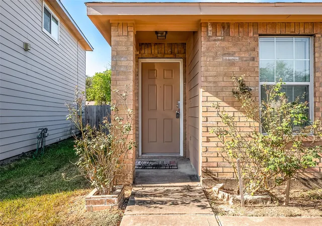 Photo 4 of Single family home for sale at 20343 Pioneer Ridge Dr, Cypress, TX 77433 | MLS# 28491912 | Listing updated on 2026-09-22