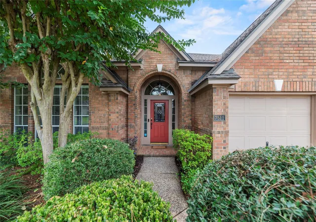 Photo 3 of Single family home for sale at 7511 Almond Springs Dr, Houston, TX 77095 | MLS# 69512335 | Listing updated on 2026-09-18