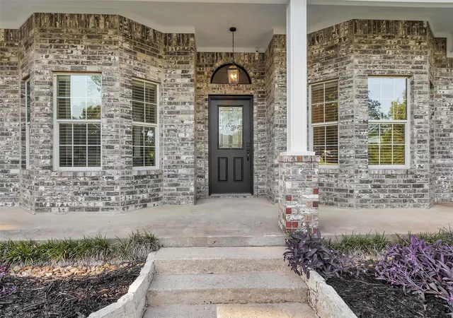Photo 4 of Single family home for sale at 1187 Oak Ln, Montgomery, TX 77316 | MLS# 4177422 | Listing updated on 2026-09-13