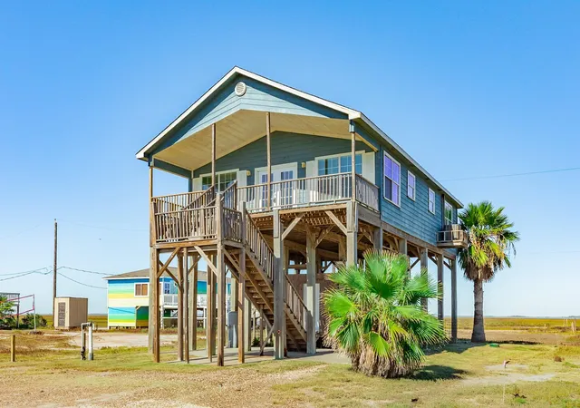 Photo 2 of Single family home for sale at 118 Lindrose St, Freeport, TX 77541 | MLS# 84296472 | Listing updated on 2026-09-08