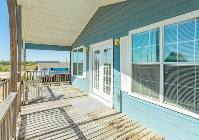 Photo 3 of Single family home for sale at 118 Lindrose St, Freeport, TX 77541 | MLS# 84296472 | Listing updated on 2026-09-08