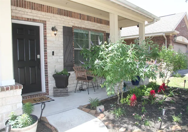 Photo 3 of Single family home for sale at 28623 Lockeridge Springs Dr, Spring, TX 77386 | MLS# 22216702 | Listing updated on 2026-08-14