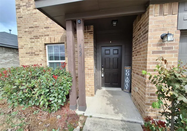 Photo 3 of Single family home for sale at 422 Barren Oak Ln, Crosby, TX 77532 | MLS# 55071788 | Listing updated on 2026-03-24