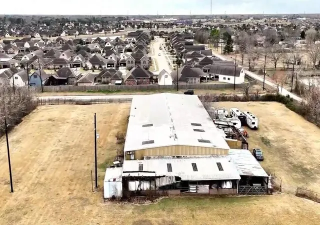 Photo 4 of Land for sale at 6201 Dogwood Ave, Manvel, TX 77578 | MLS# 84013543 | Listing updated on 2026-05-22