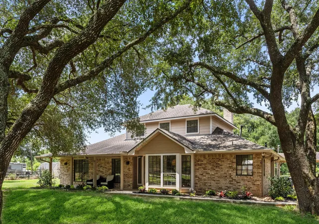 Photo 3 of Sale Pending at 21503 Fones Rd, Tomball, TX 77377 | MLS# 51132302 | Listing updated on 2026-09-25