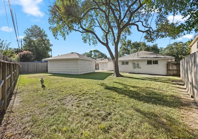 33rd image of 5655 Edith St, Houston, TX 77081 | MLS# 97246272