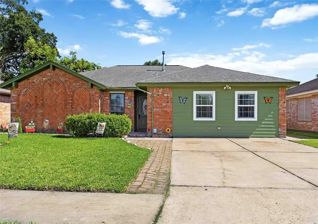 Homes for sale in Pasadena, TX | 1314 Wentwood Dr, Pasadena, TX 77504 | MLS# 10506582