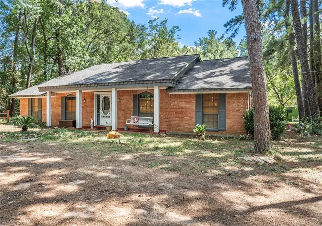 Photo 3 of Single family home for sale at 188 State Hwy 150, New Waverly, TX 77358 | MLS# 3615974 | Listing updated on 2026-09-16