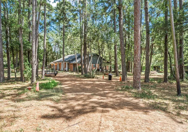 Photo 4 of Single family home for sale at 188 State Hwy 150, New Waverly, TX 77358 | MLS# 3615974 | Listing updated on 2026-09-16