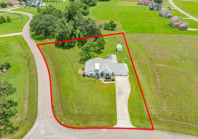 2nd image of 527 Lakeland Cir, Rosharon, TX 77583 | MLS# 81687564