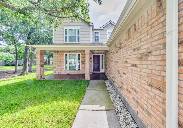 2nd image of 18426 Stark Point Ct, Humble, TX 77346 | MLS# 2822180