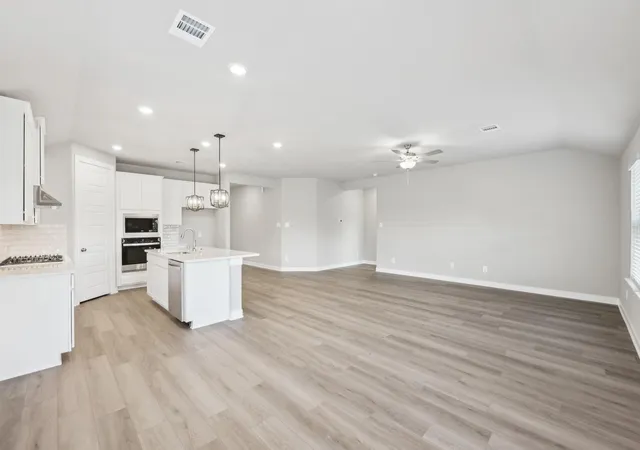 Photo 3 of Single family home for sale at 17303 Teddy Tr Dr, Waller, TX 77484 | MLS# 11051602 | Listing updated on 2026-09-21