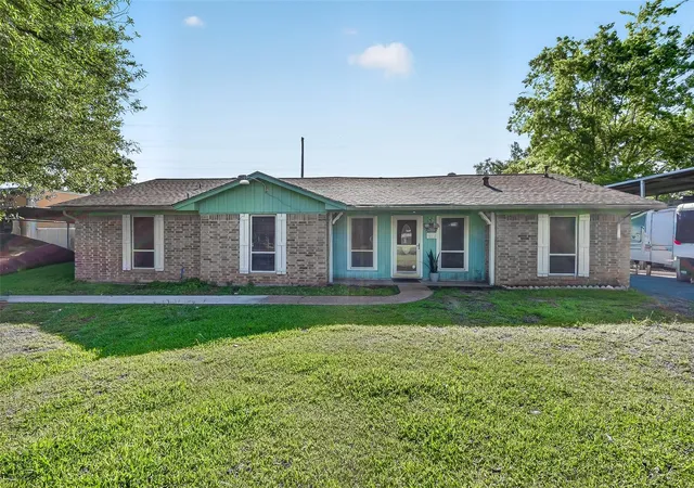 Homes for sale in Channelview, TX | 621 Elsbeth St, Channelview, TX 77530 | MLS# 48883570