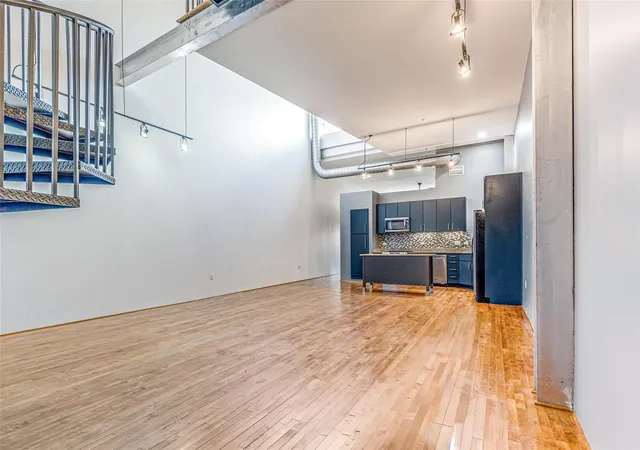Homes for sale in Houston, TX | 1312 Live Oak St #223, Houston, TX 77003 | MLS# 97347702