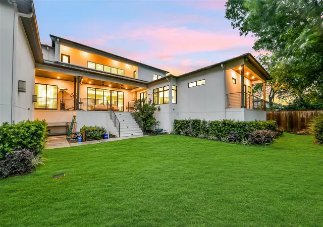 Photo 1 of Single family home for sale at 5015 S Braeswood Blvd, Houston, TX 77096 | MLS# 56561462 | Listing updated on 2026-09-09