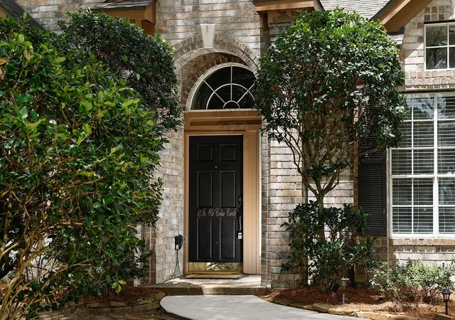 2nd image of 67 N Old Cedar Cir, Spring, TX 77382 | MLS# 67107195