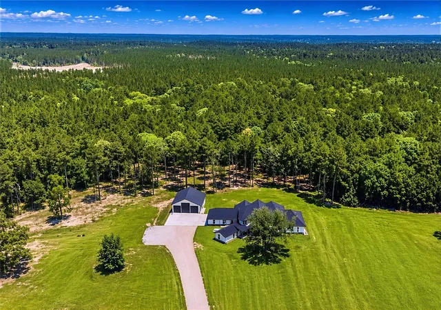 3rd image of 41 Paulsel Rd, Huntsville, TX 77340 | MLS# 9785198