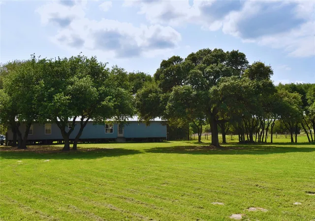 Homes for sale in Hallettsville, TX | 13337 Us Hwy 90a E, Hallettsville, TX 77964 | MLS# 44688126