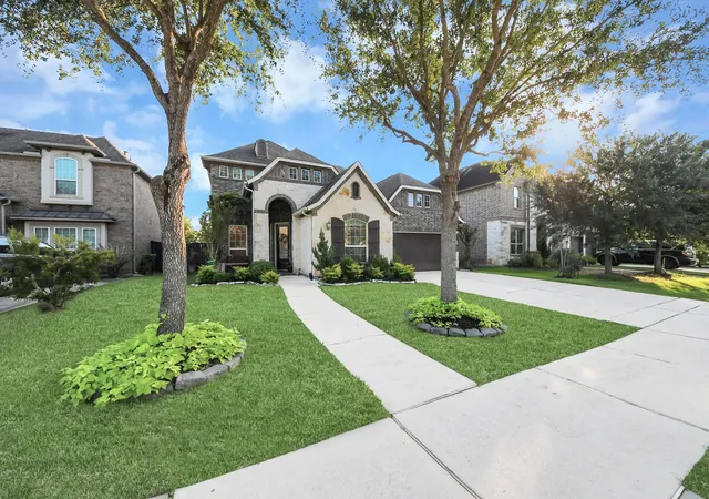1st image of 818 Butterfly Garden Trl, Richmond, TX 77406 | MLS# 35138359