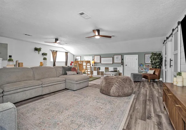Photo 4 of Single family home for sale at 15498 Carmel Dr, Willis, TX 77318 | MLS# 30613348 | Listing updated on 2026-10-09