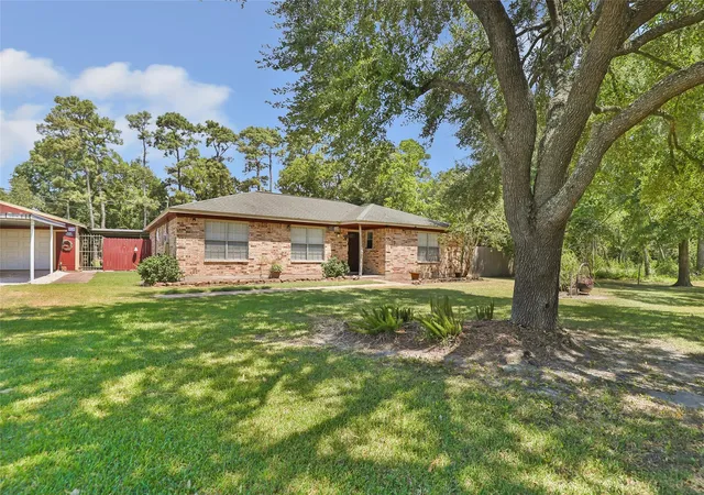 Photo 2 of Single family home for sale at 203 S Fm 565 S, Baytown, TX 77523 | MLS# 21719550 | Listing updated on 2026-08-27