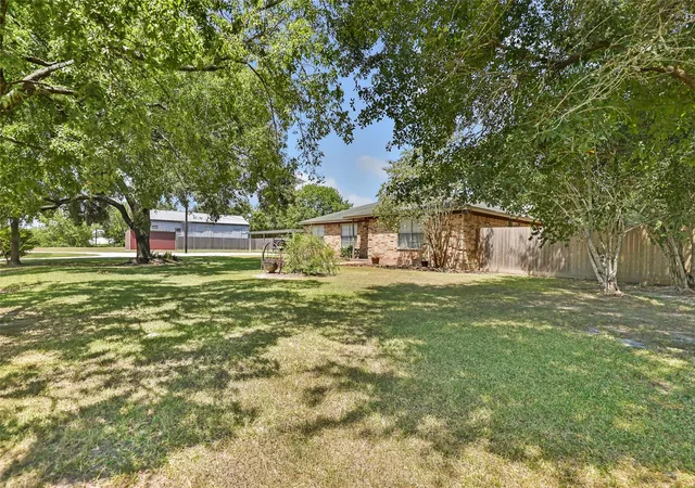 Photo 3 of Single family home for sale at 203 S Fm 565 S, Baytown, TX 77523 | MLS# 21719550 | Listing updated on 2026-10-22