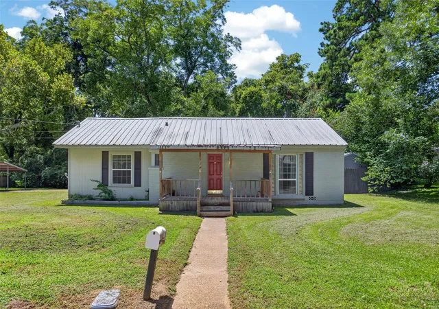 1st image of 503 N 7th St, Crockett, TX 75835 | MLS# 82305970