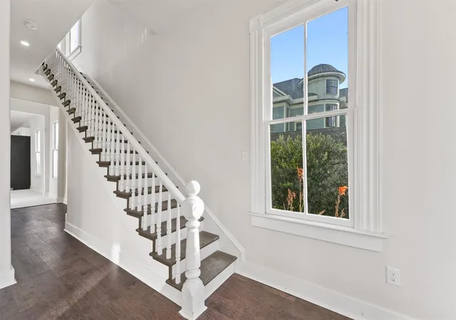 Photo 3 of Single family home for sale at 1607 Market St, Galveston, TX 77550 | MLS# 59873182 | Listing updated on 2026-08-12