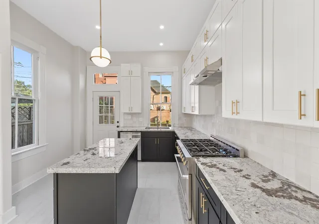 Photo 3 of Single family home for sale at 1607 Market St, Galveston, TX 77550 | MLS# 59873182 | Listing updated on 2026-08-12