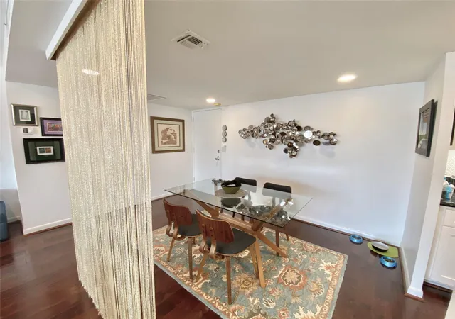 5th image of 2016 Main St #2105, Houston, TX 77002 | MLS# 31186244